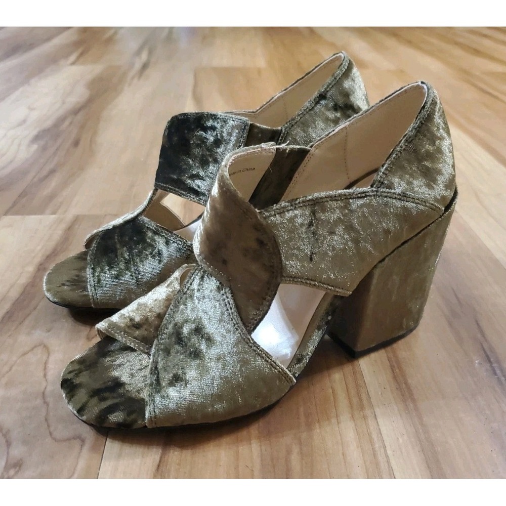 CAbi Chunky Velvet shoes Womens 6 Green Olive Interlock Sandals Retro Y2K 70s